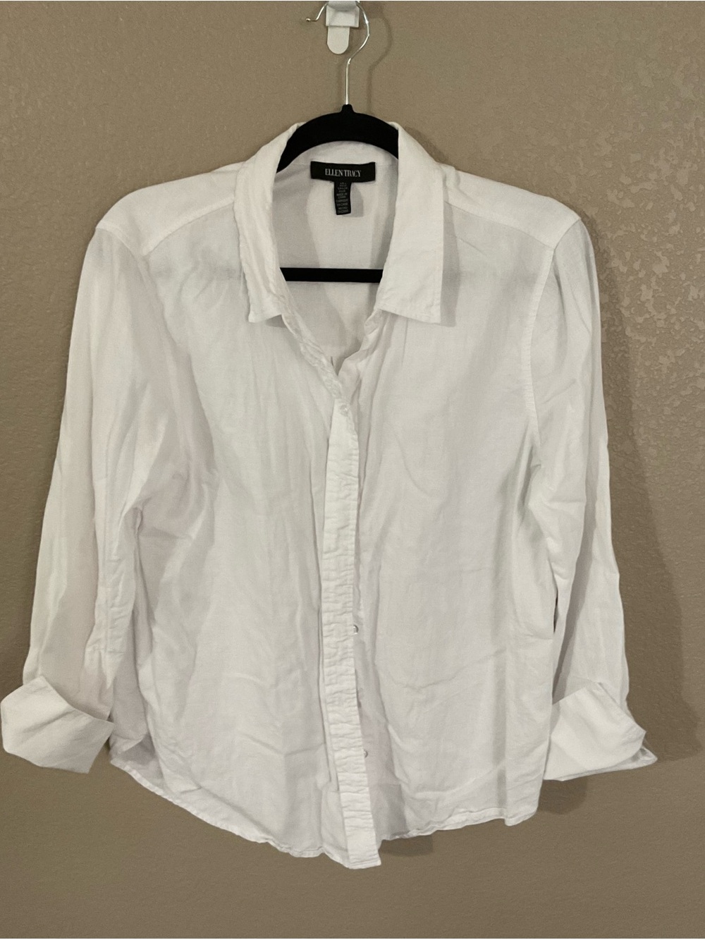 Ellen Tracy White Women's Long-Sleeve Button-Down Shirt